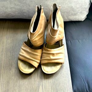 OTBT Leather Stacked Tan Heels